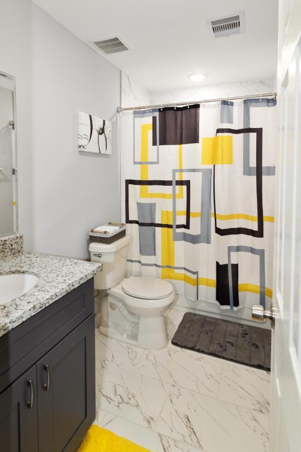 Peerless Retreat - Minutes From Downtown Houston Villa Bagian luar foto