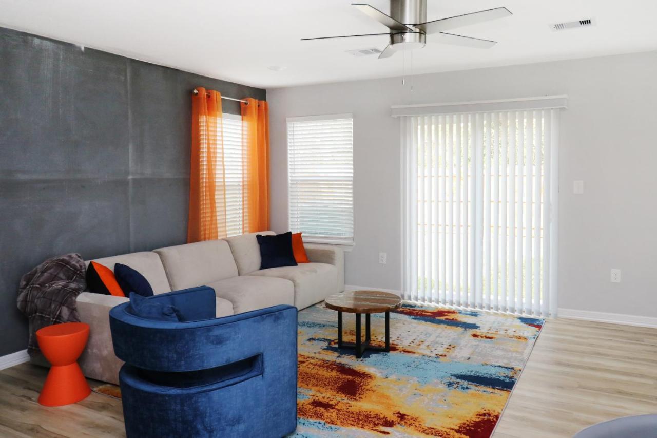 Peerless Retreat - Minutes From Downtown Houston Villa Bagian luar foto